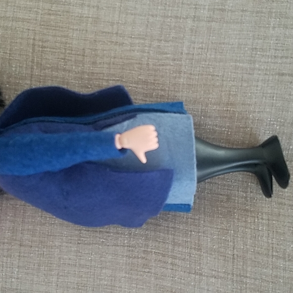 Talking Incredibles 15" Edna Mode Doll - Picture 7 of 9